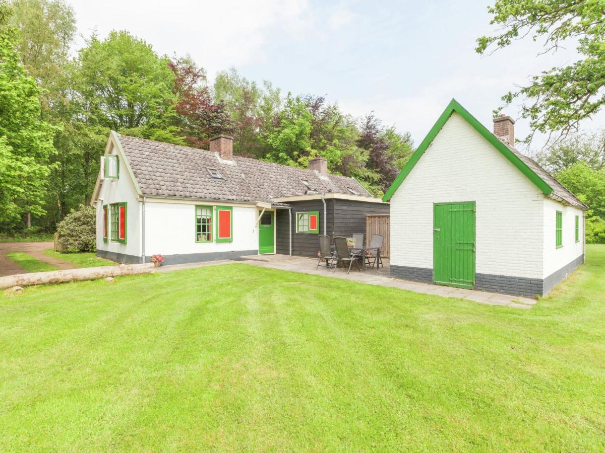 Cozy Holiday Home Near Forest In Baarn Exteriör bild