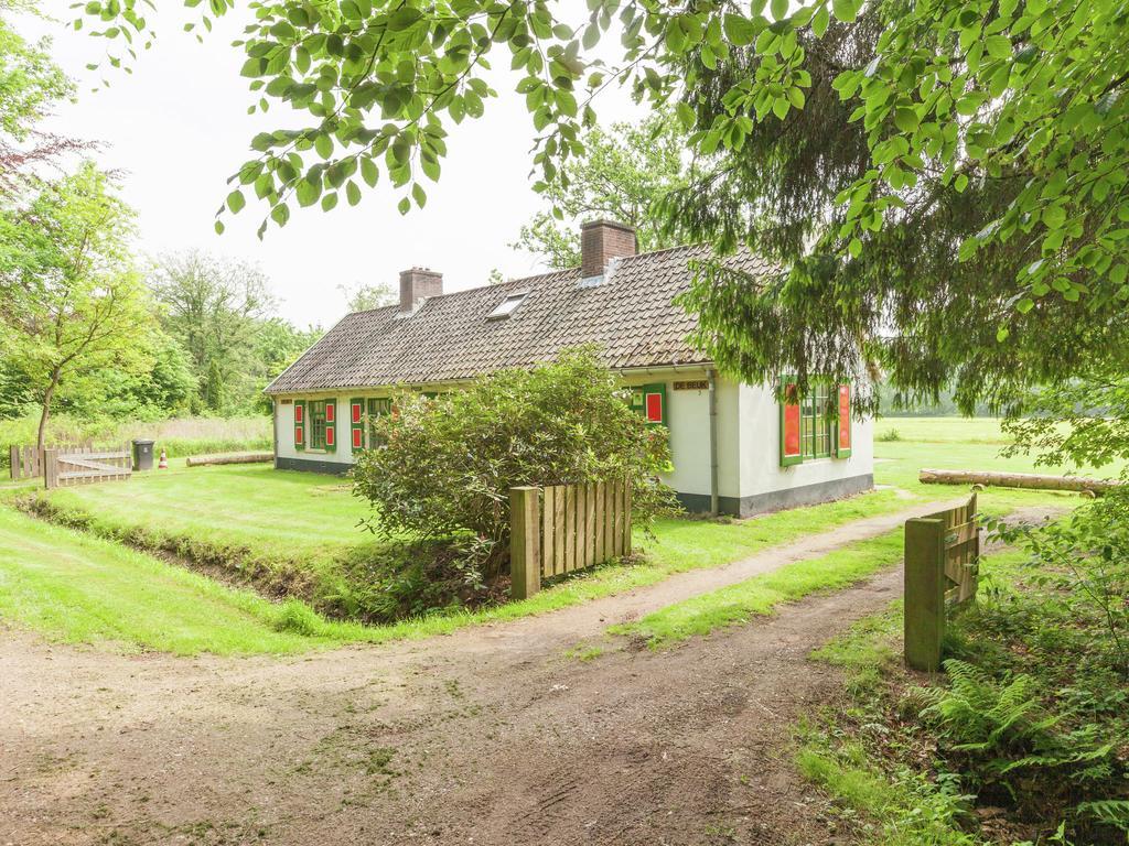 Cozy Holiday Home Near Forest In Baarn Exteriör bild